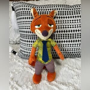 Disney Zootopia Nick Wilde 13.5-Inch Talking Plush